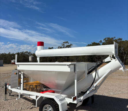 For Sale – Trailer Auger Loader