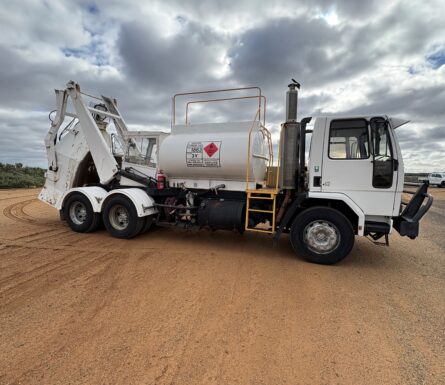 For Sale – 1988 Ford Cargo Dump Loader